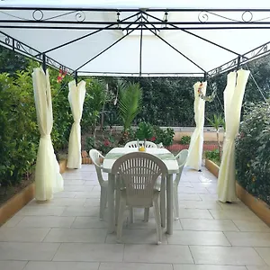 Valevalehome - Gallery With Fully Equipped Kitchen, Reserved Parking, Big Garden Olbia